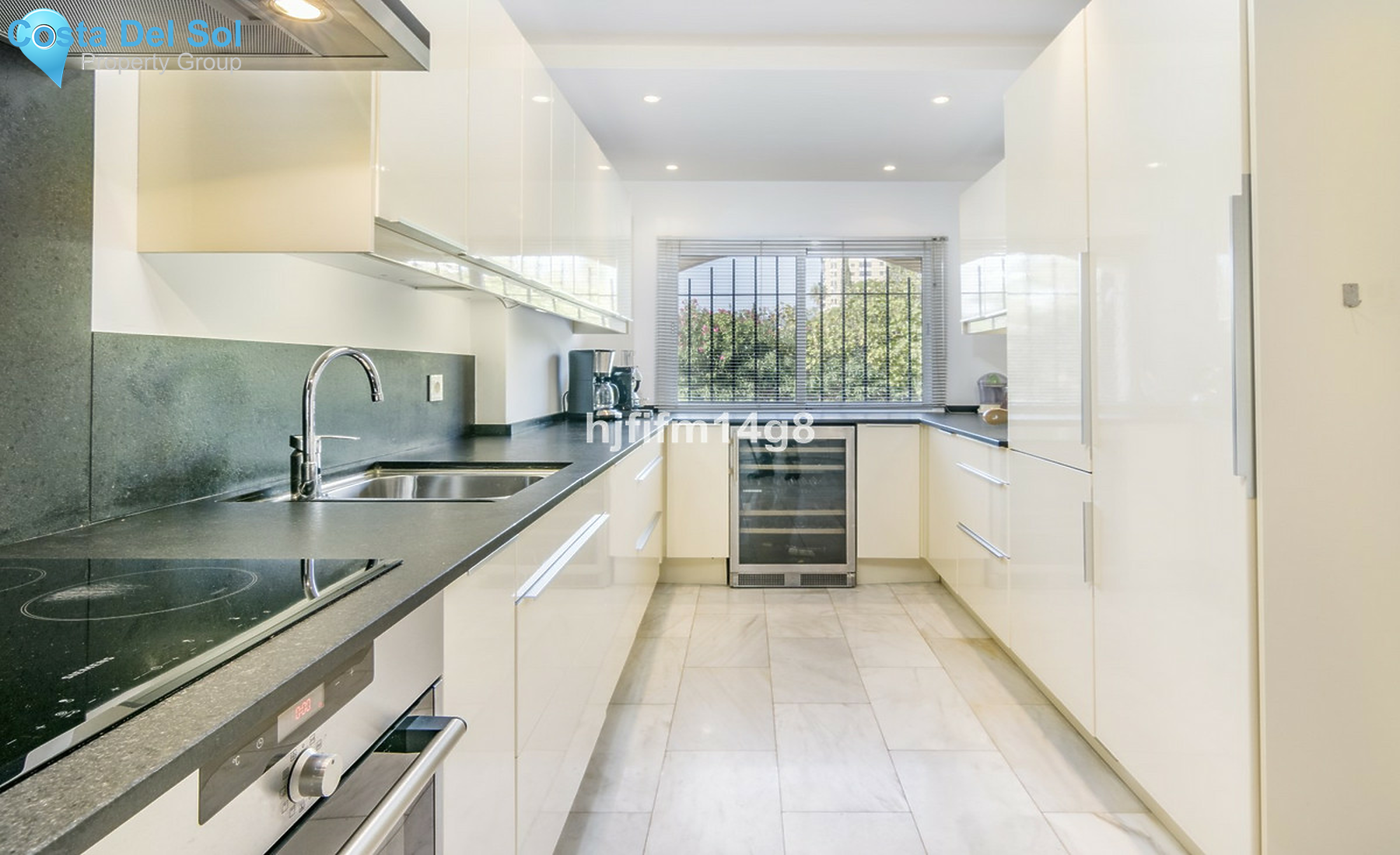 Townhouse in Nueva Andalucía-1544093