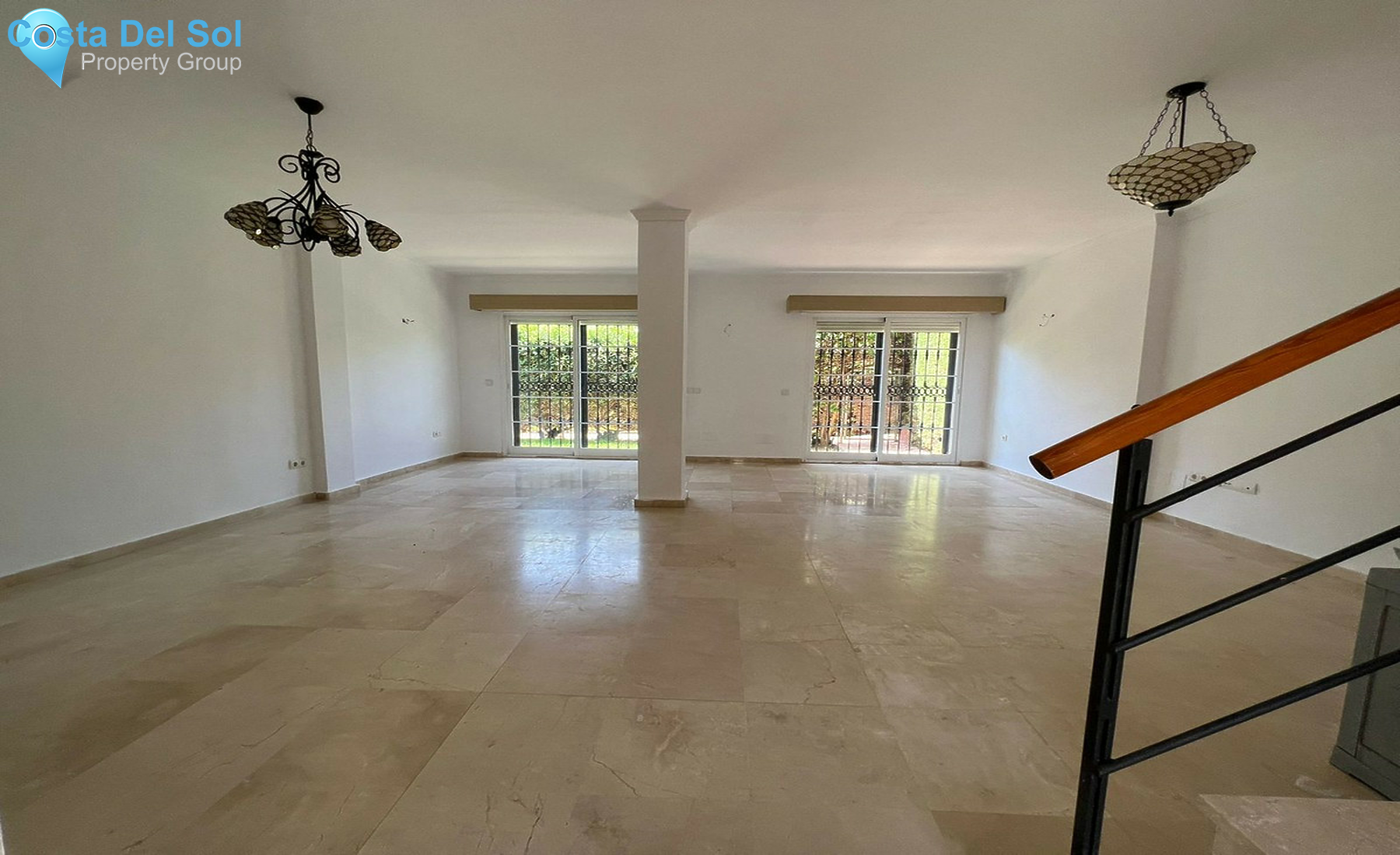 Townhouse in Nueva Andalucía-1558037