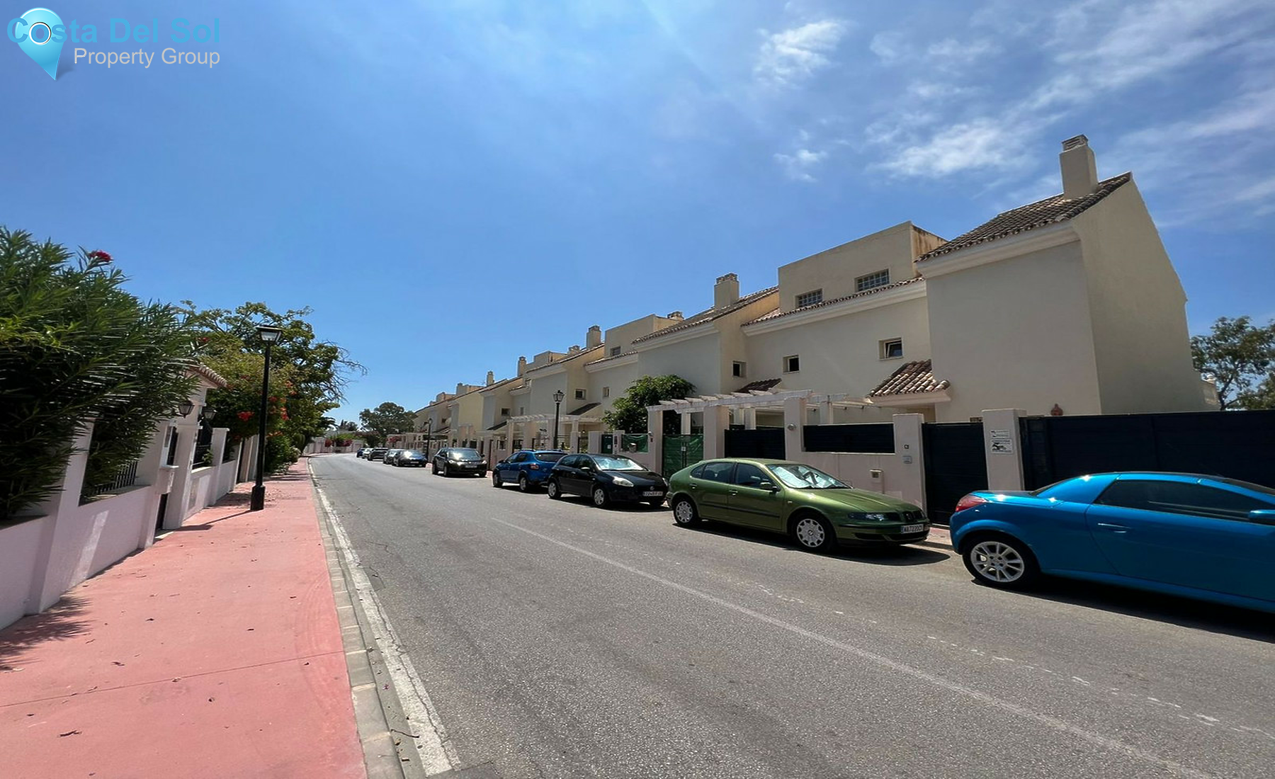 Townhouse in Nueva Andalucía-1558039