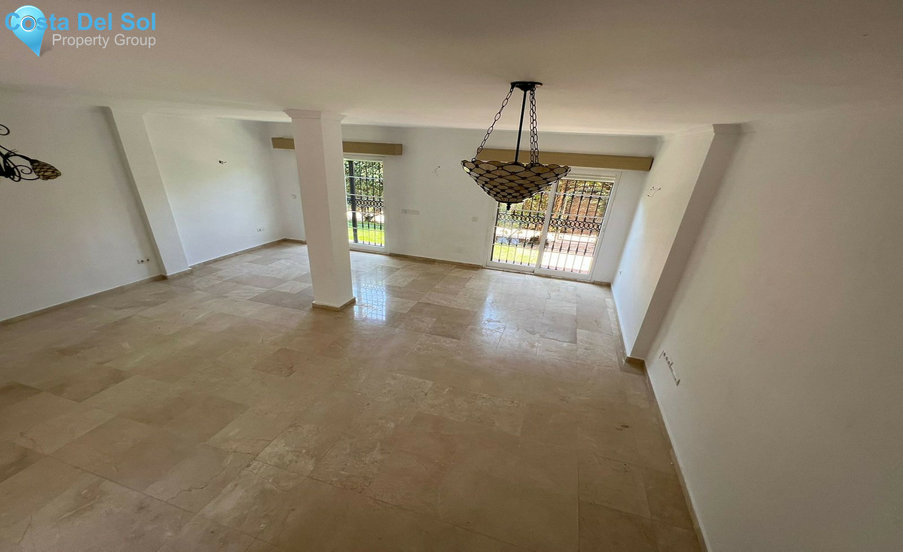 Townhouse in Nueva Andalucía-1558046