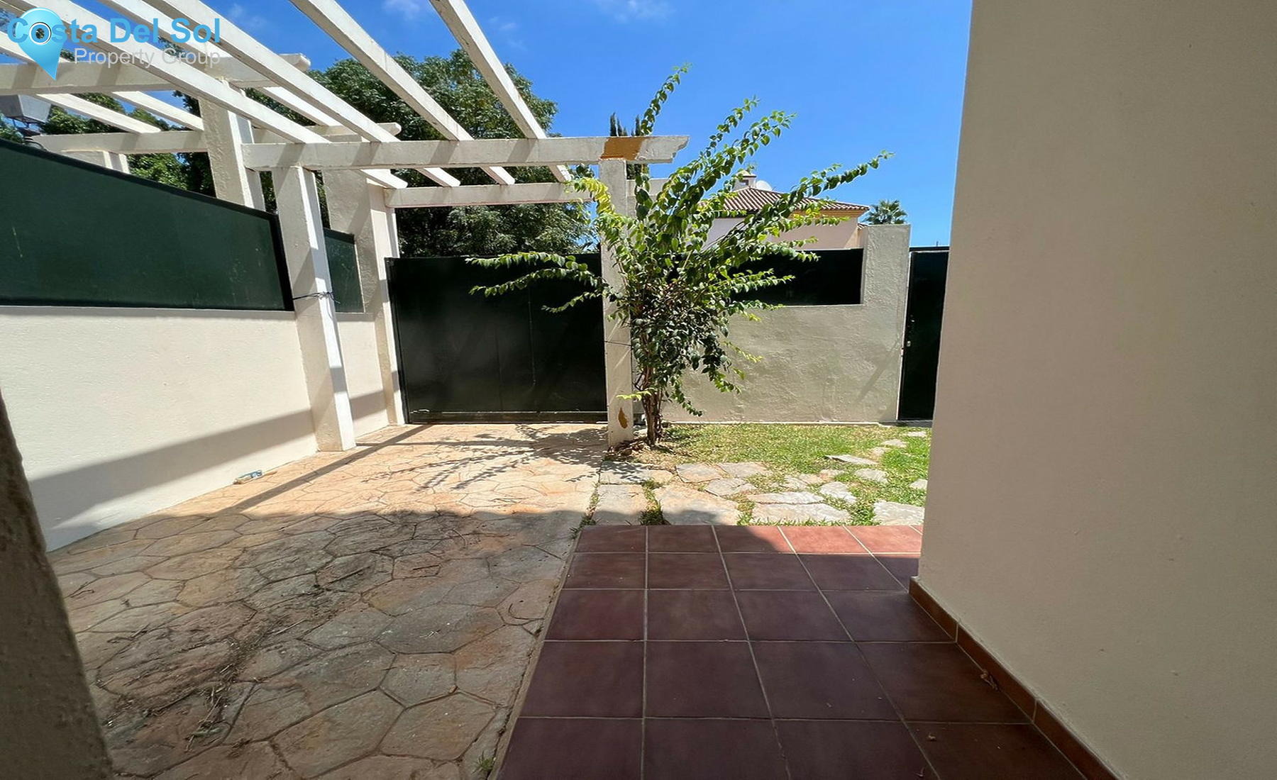 Townhouse in Nueva Andalucía-1558033