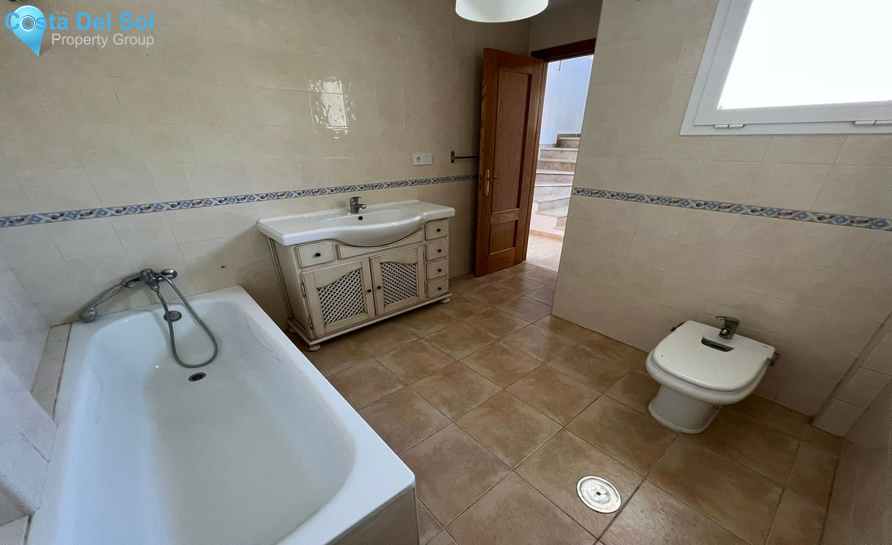 Townhouse in Nueva Andalucía-1558035