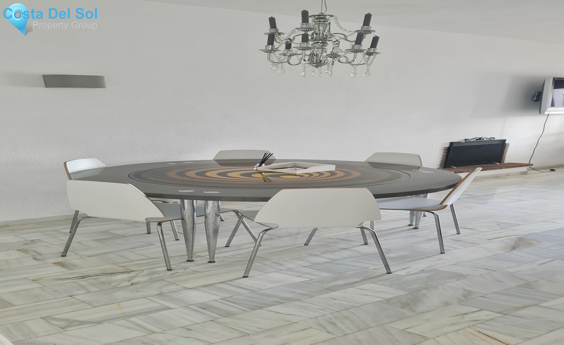 Townhouse in Nueva Andalucía-1189940