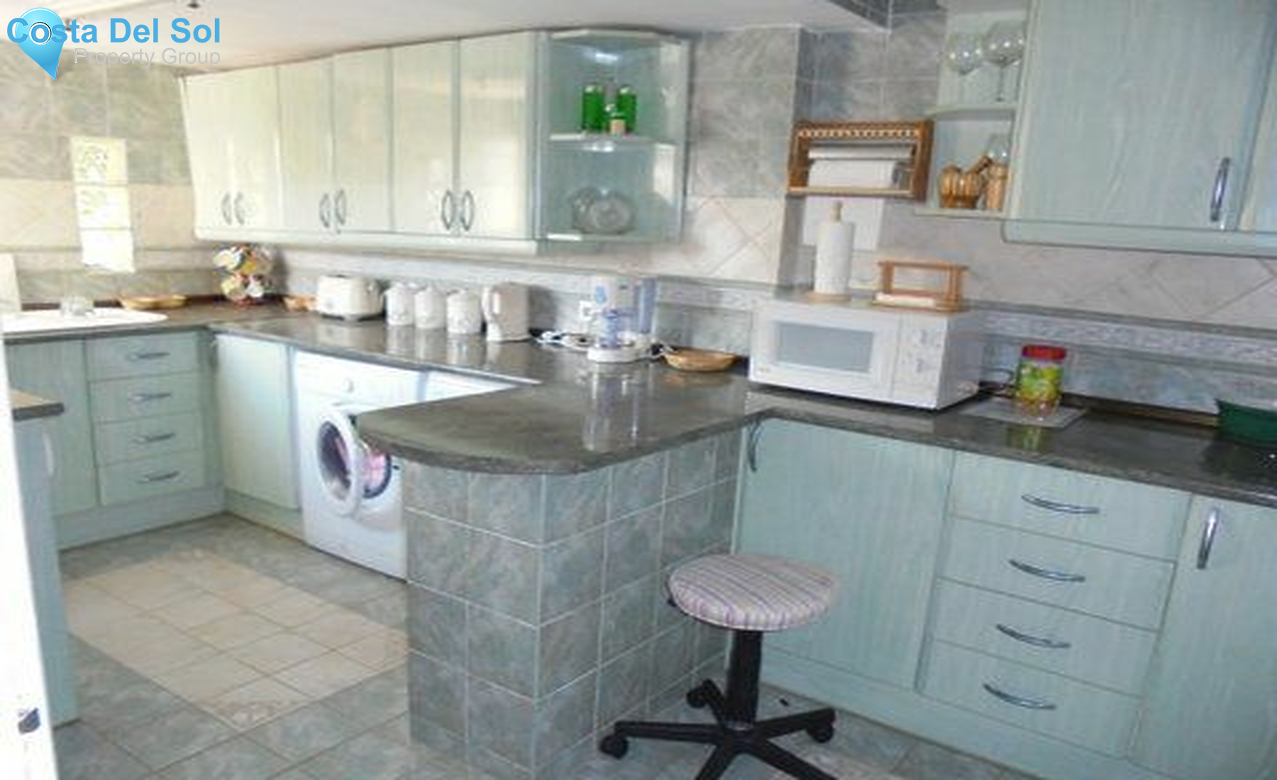 Townhouse in Nueva Andalucía-1189944