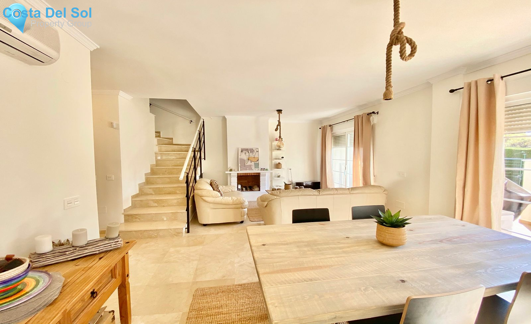 Townhouse in Nueva Andalucía-1190224