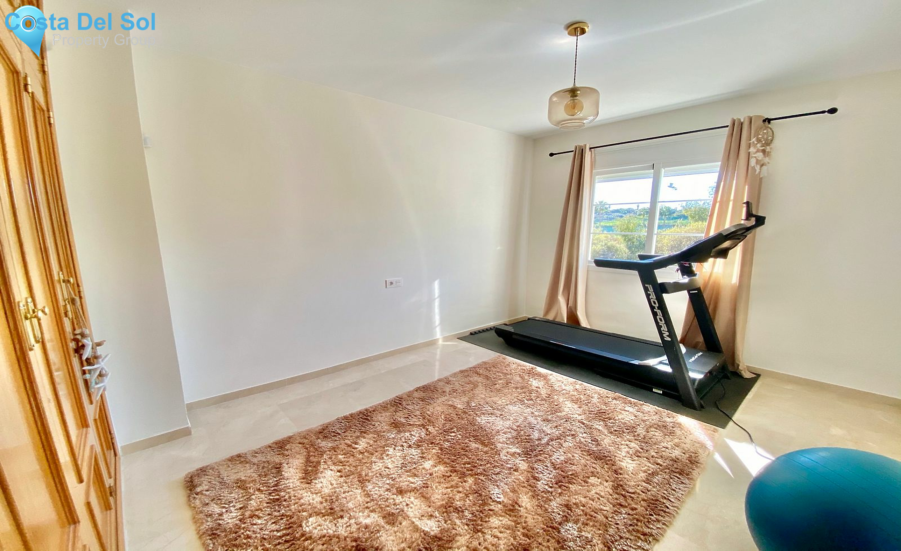 Townhouse in Nueva Andalucía-1190232