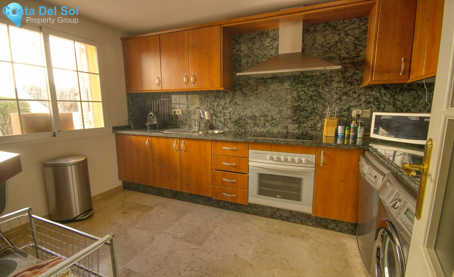 Townhouse in Nueva Andalucía-1470366