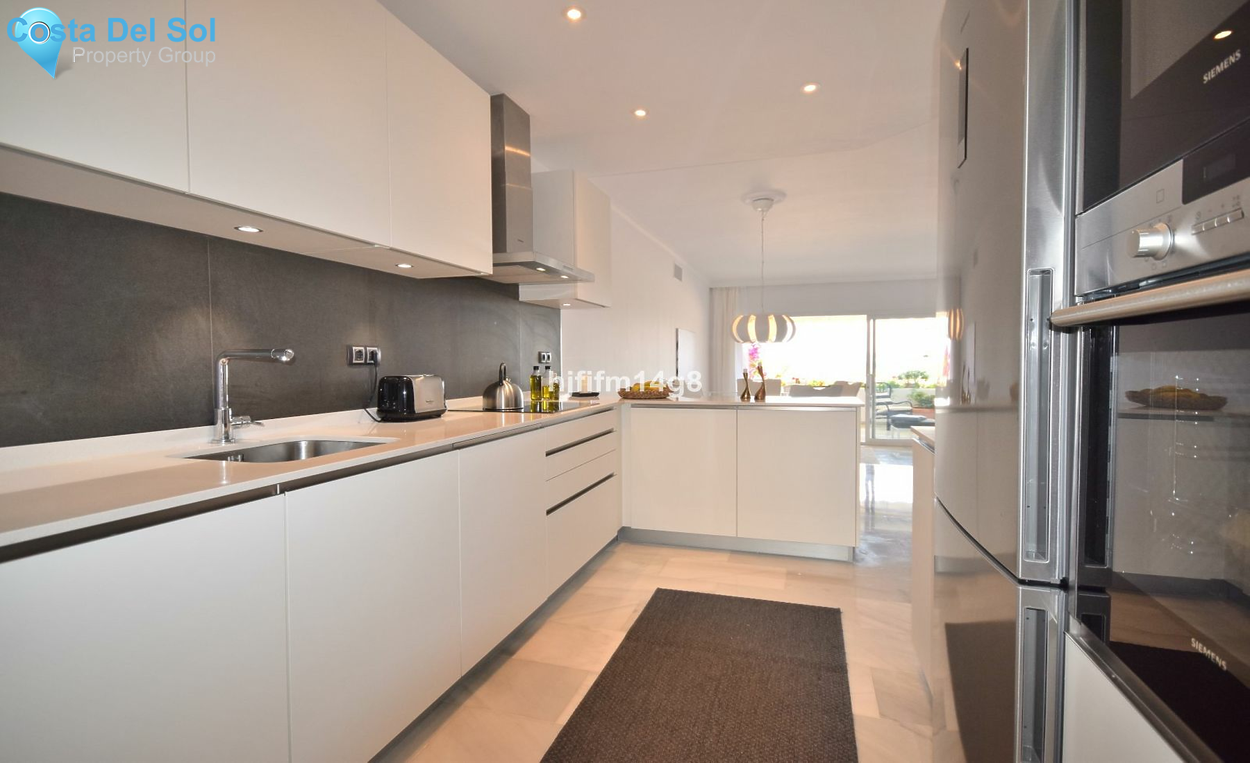 Townhouse in Nueva Andalucía-1472684