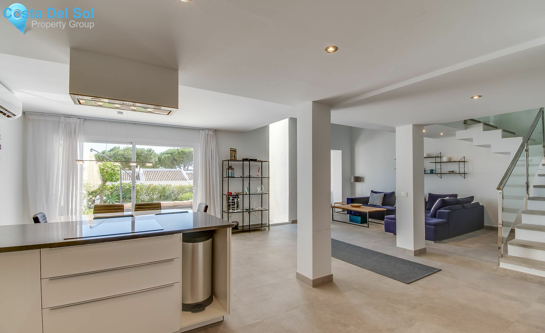 Townhouse in Nueva Andalucía-1483305