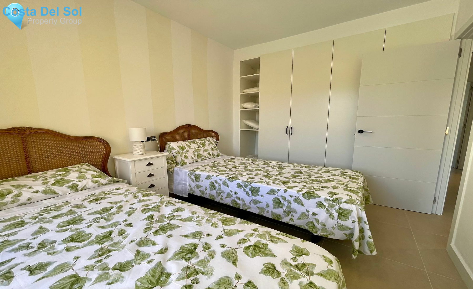 Townhouse in Nueva Andalucía-1513475