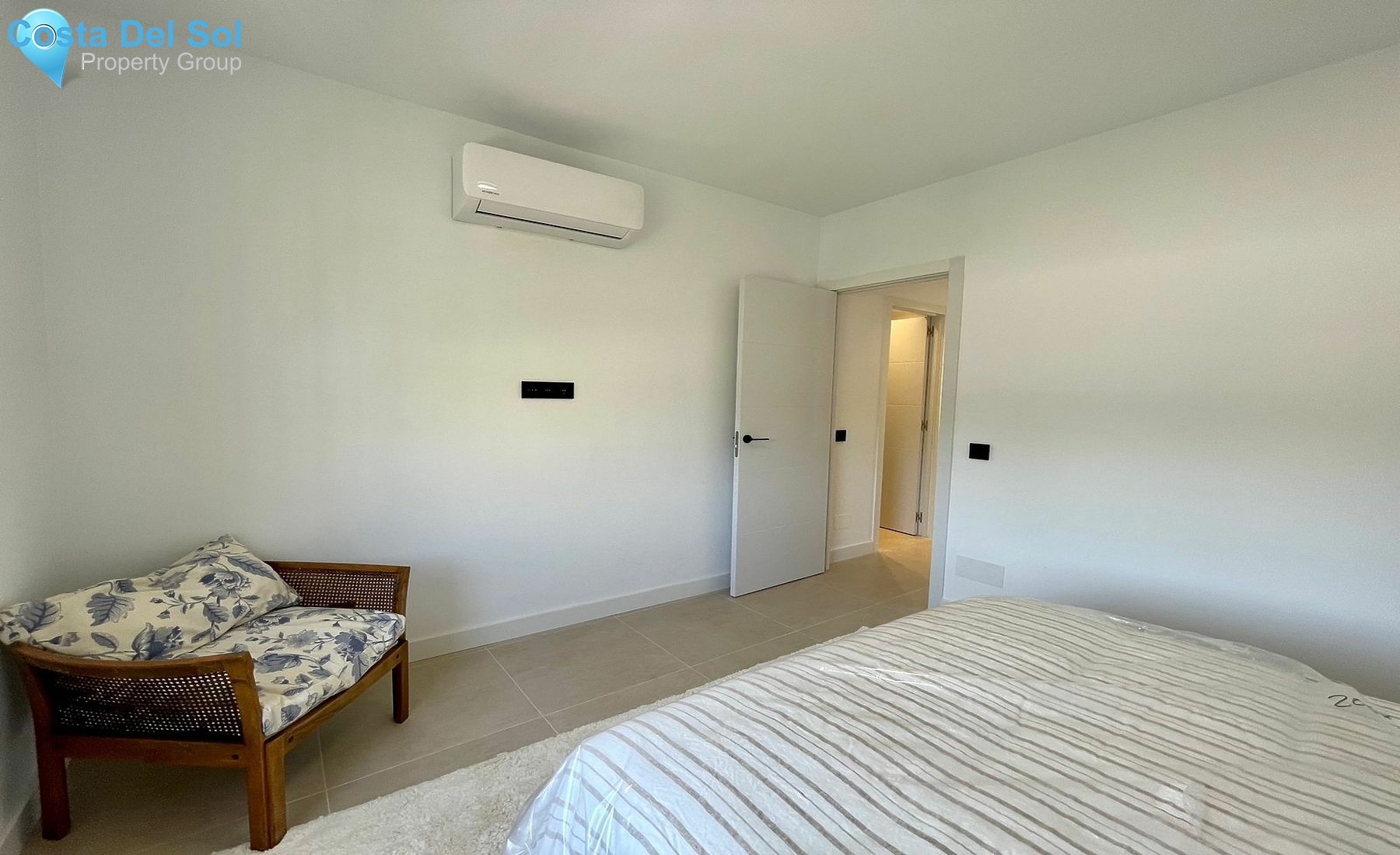 Townhouse in Nueva Andalucía-1513472