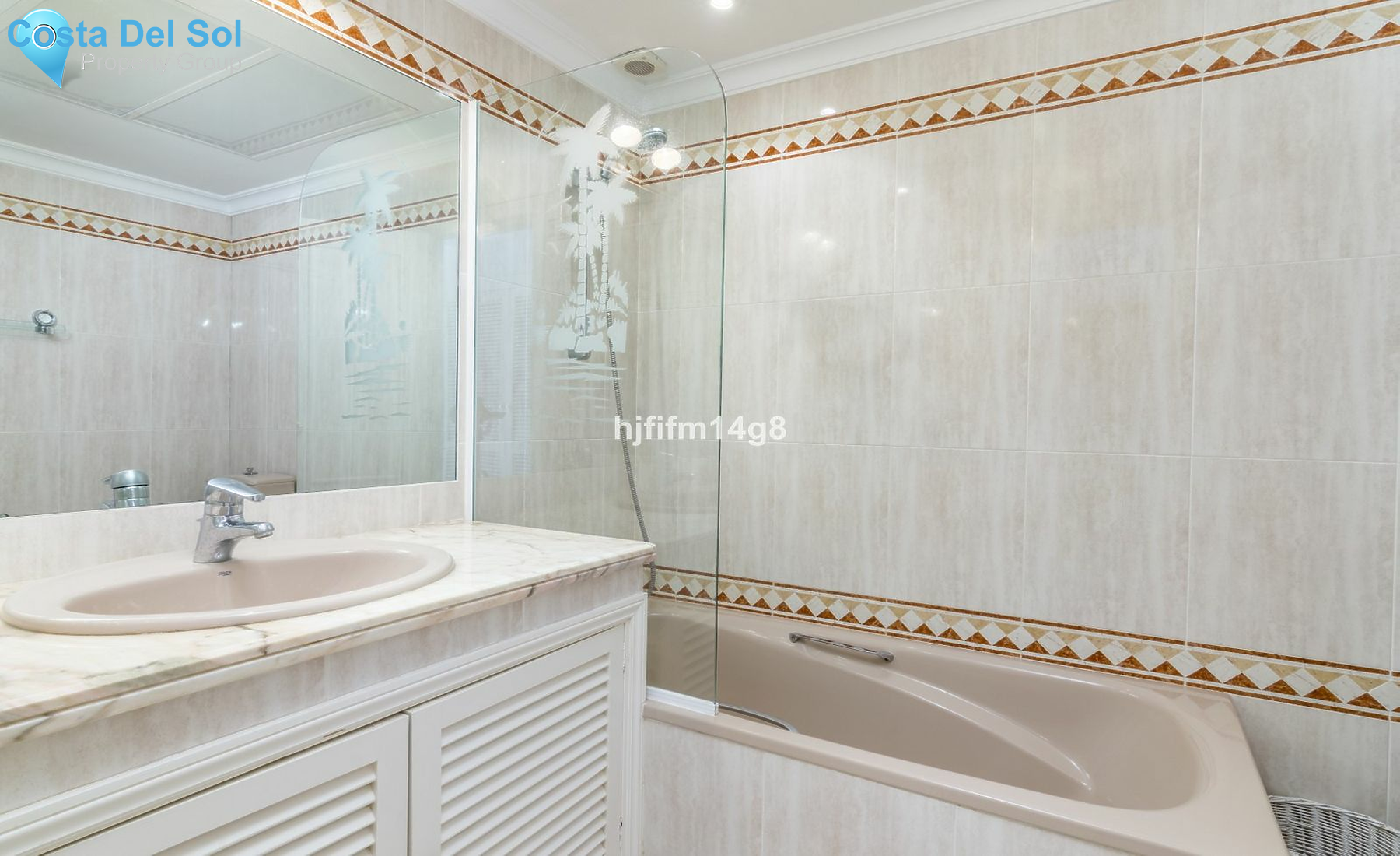 Townhouse in Nueva Andalucía-1517078