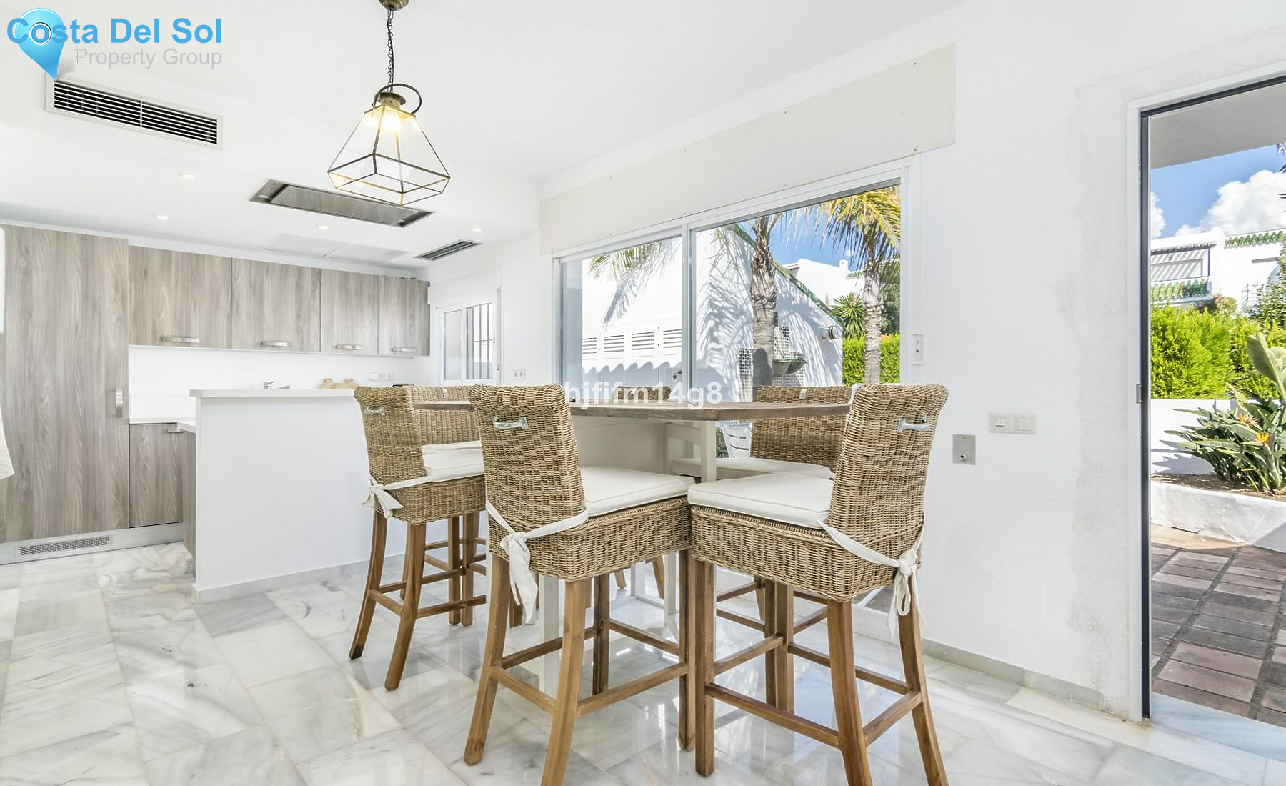 Townhouse in Nueva Andalucía-1517071