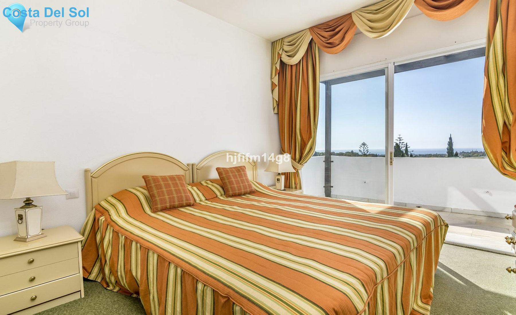 Townhouse in Nueva Andalucía-1517073