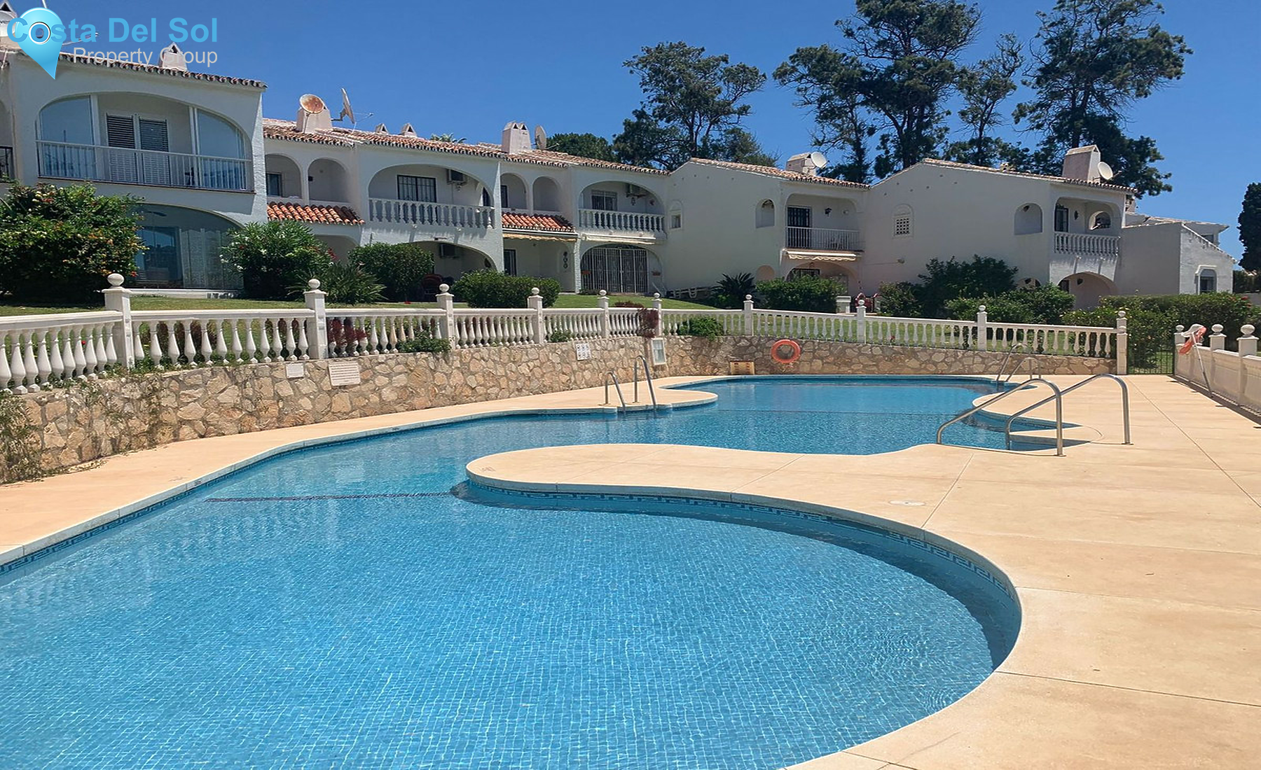 Townhouse in Riviera del Sol-1255546