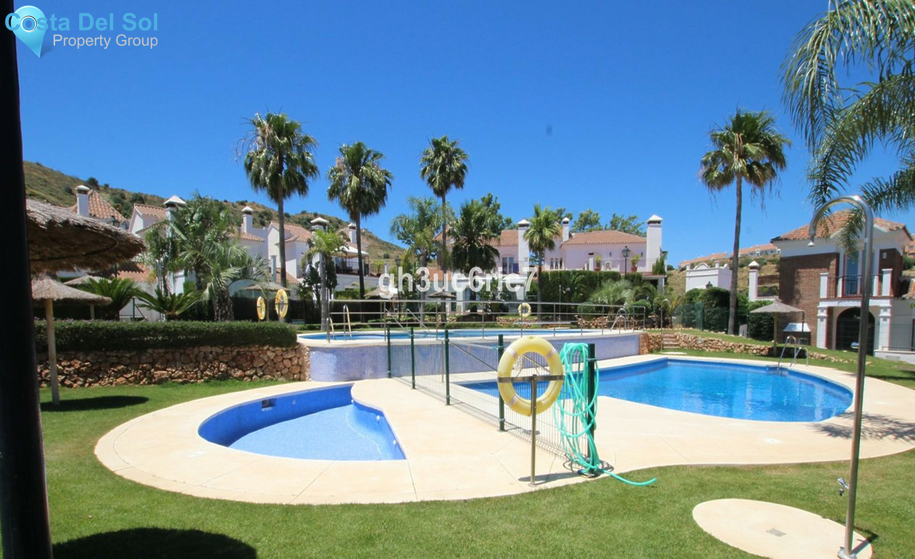 Townhouse in Riviera del Sol-1267020