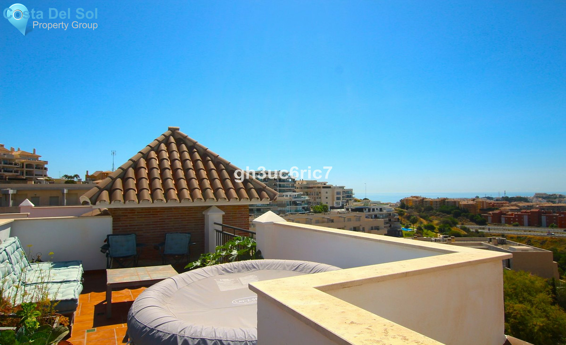 Townhouse in Riviera del Sol-1267021