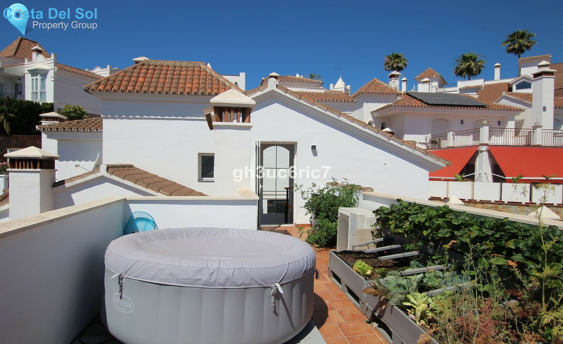 Townhouse in Riviera del Sol-1267022