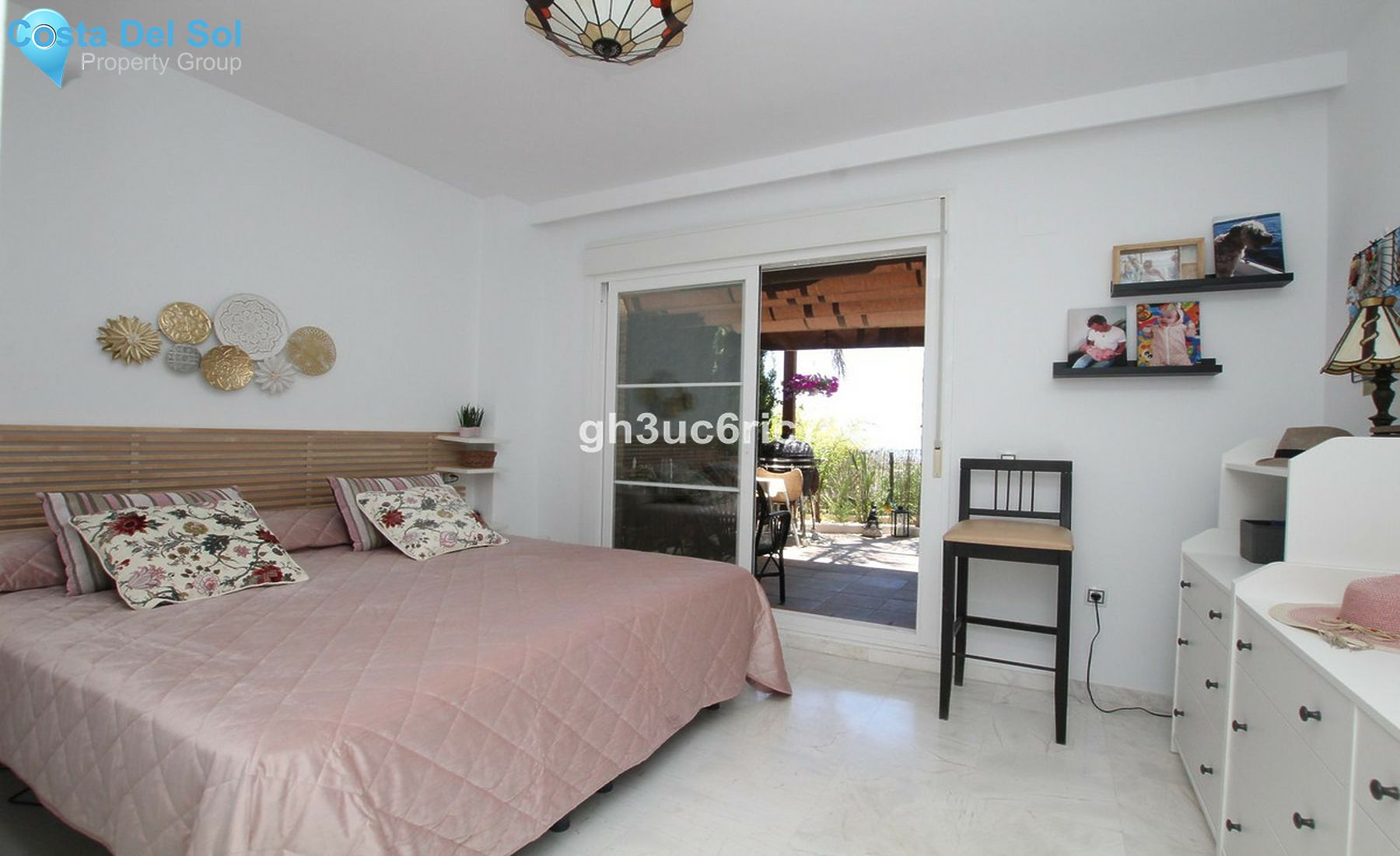 Townhouse in Riviera del Sol-1267011