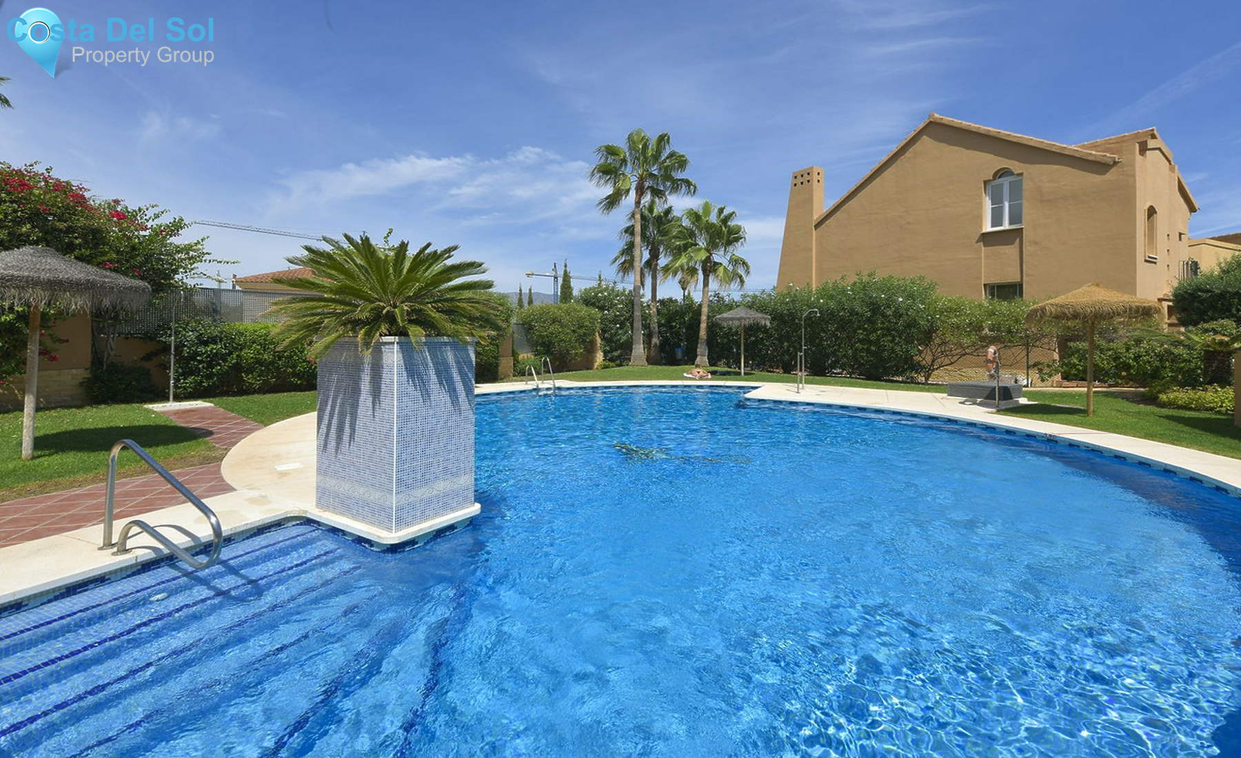 Townhouse in Riviera del Sol-1404422