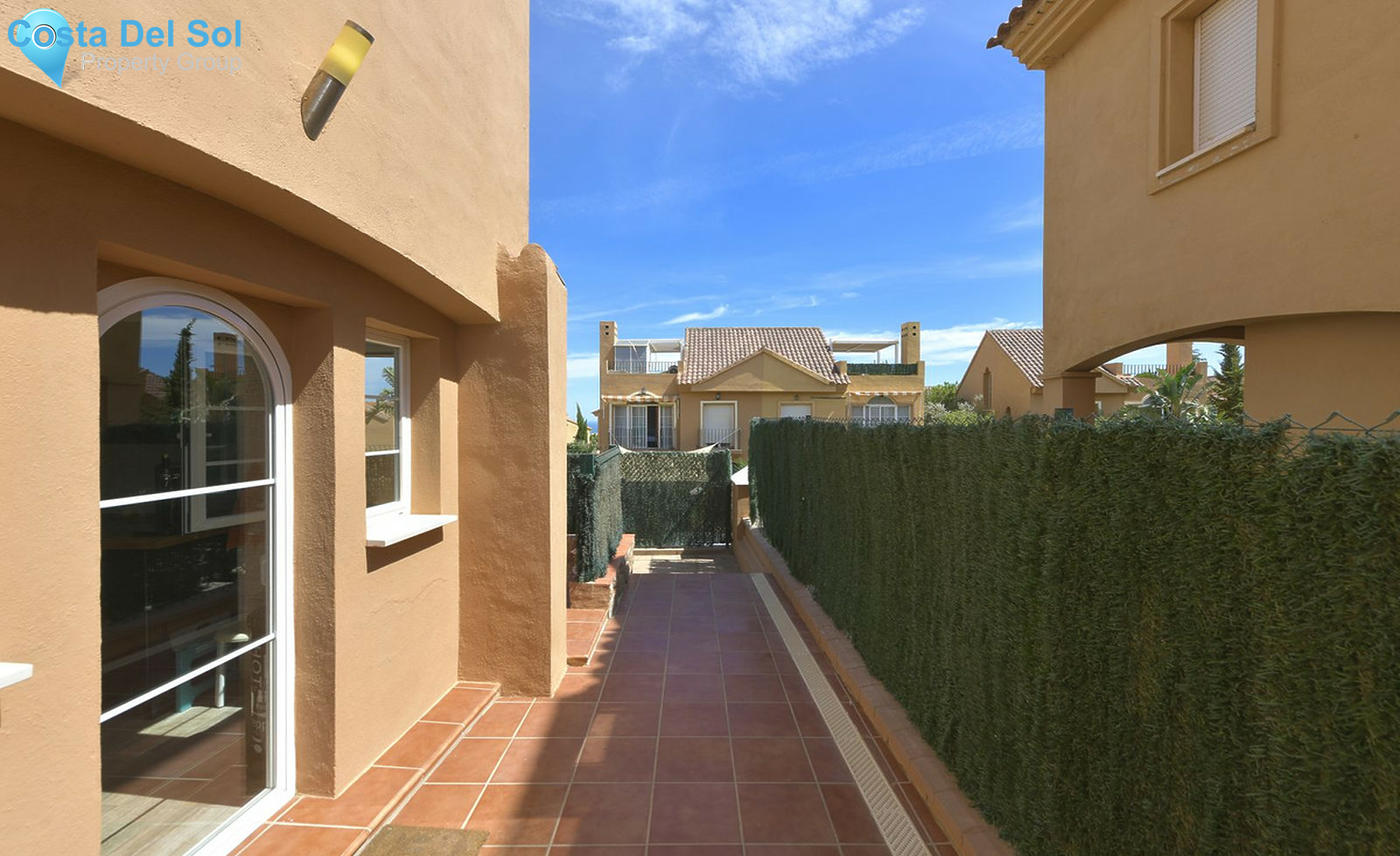 Townhouse in Riviera del Sol-1404432