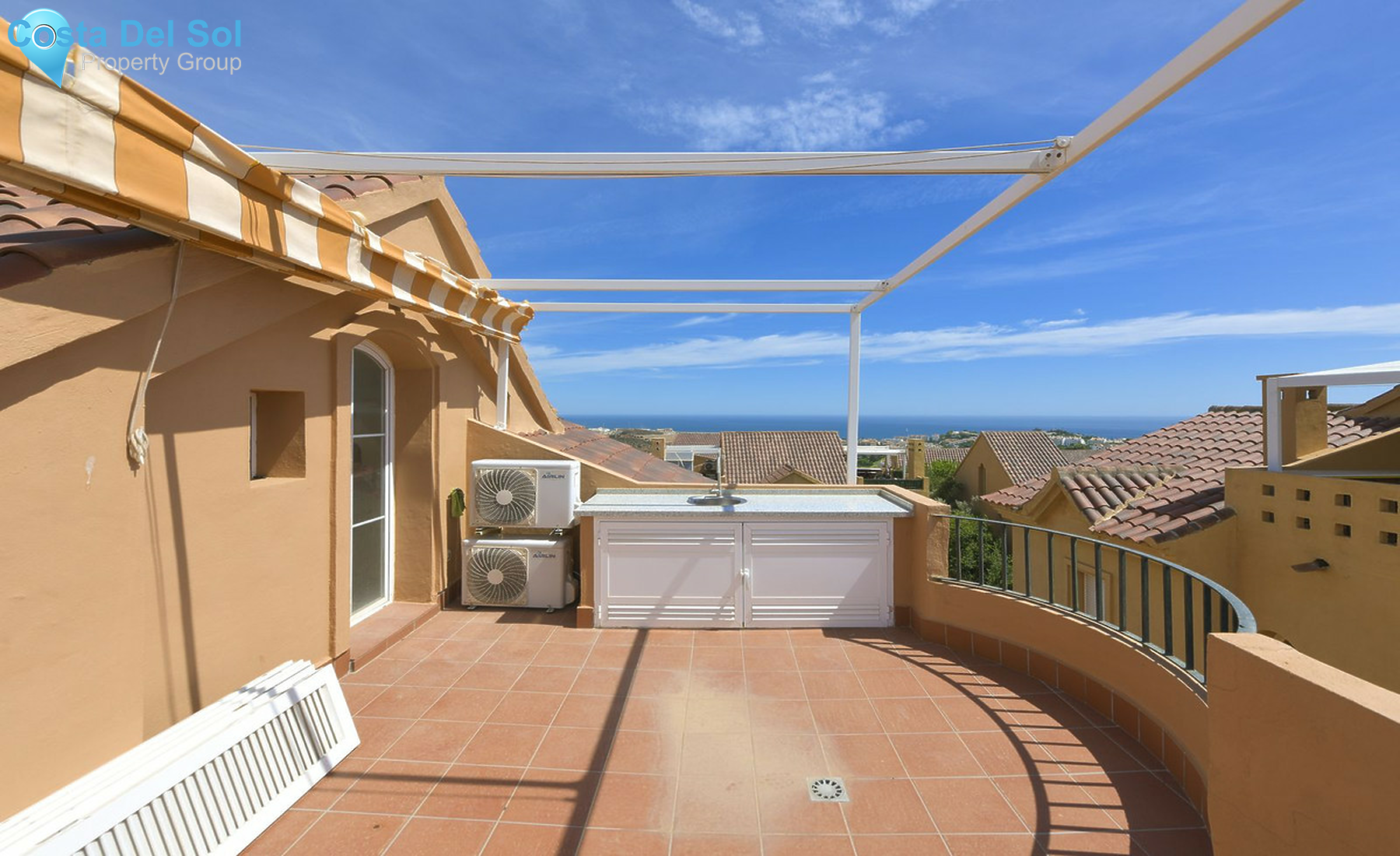 Townhouse in Riviera del Sol-1404439