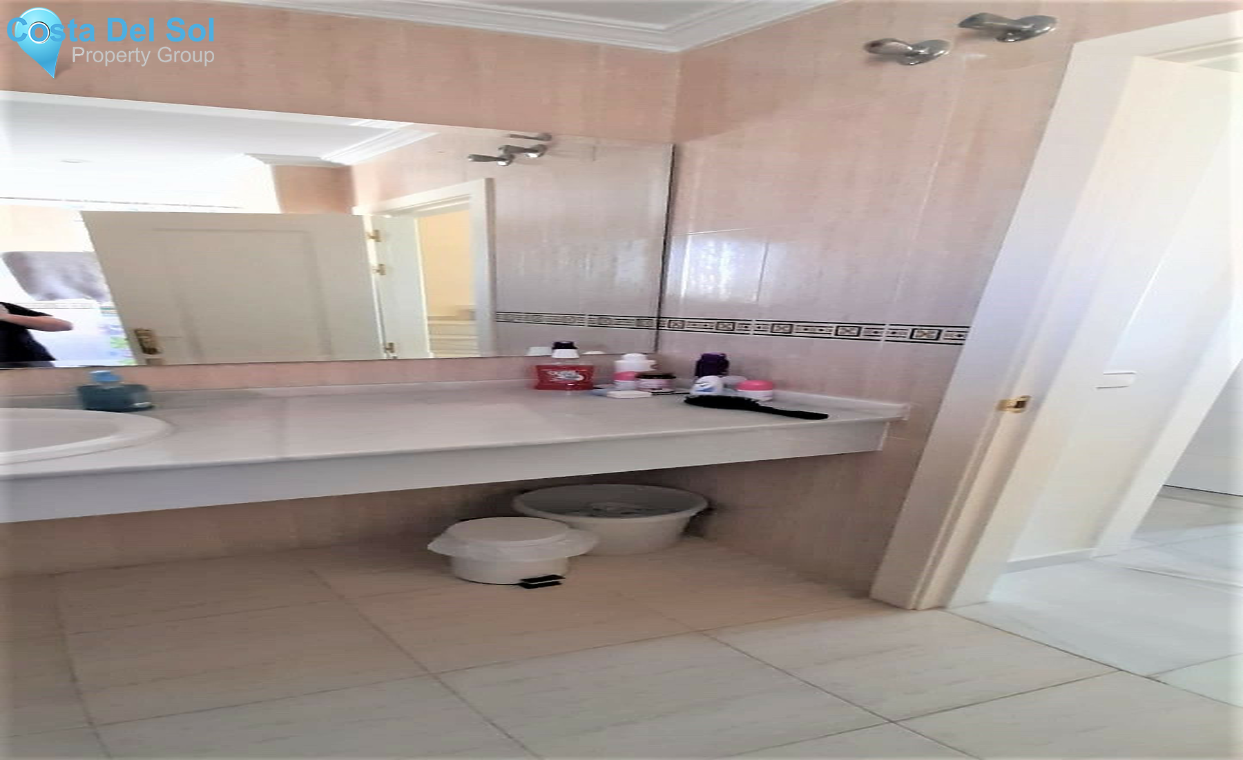 Townhouse in Riviera del Sol-1558069