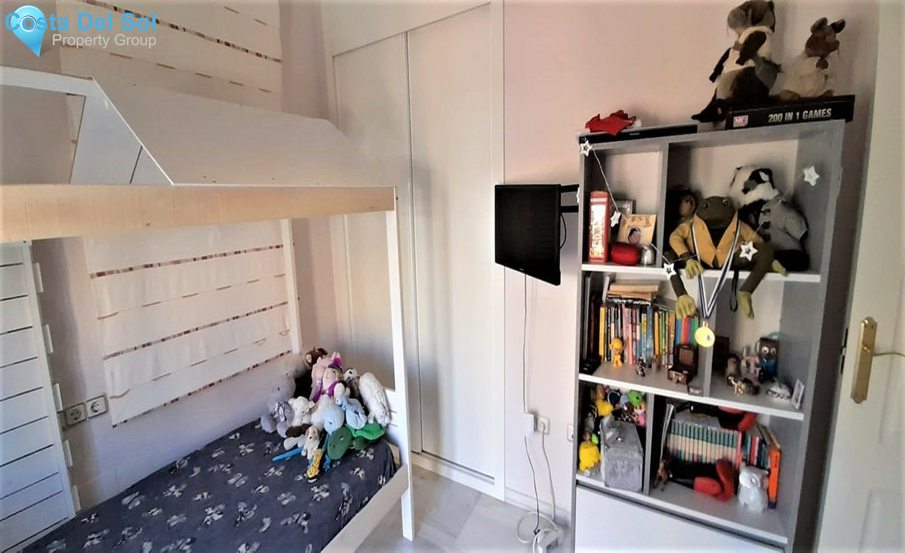 Townhouse in Riviera del Sol-1558078