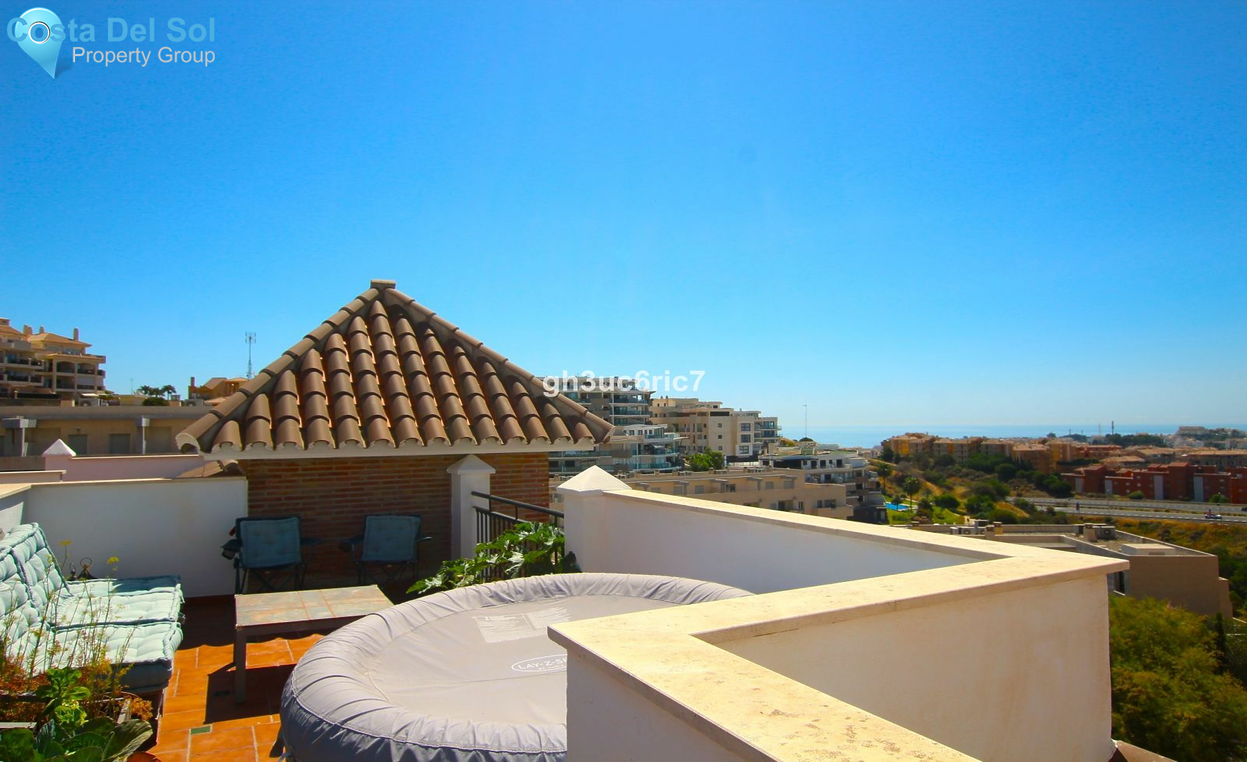 Townhouse in Riviera del Sol-1126559