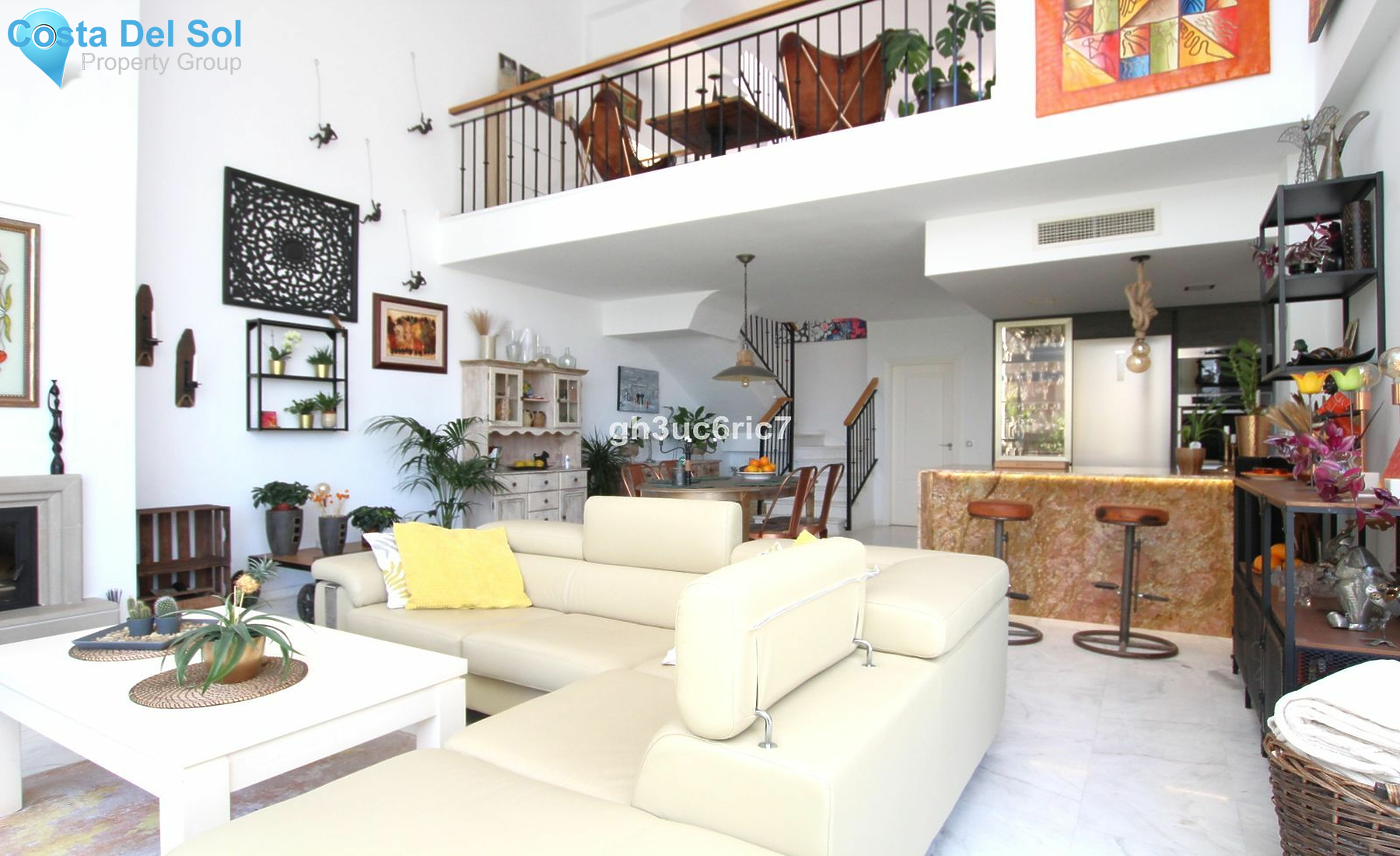 Townhouse in Riviera del Sol-1126548