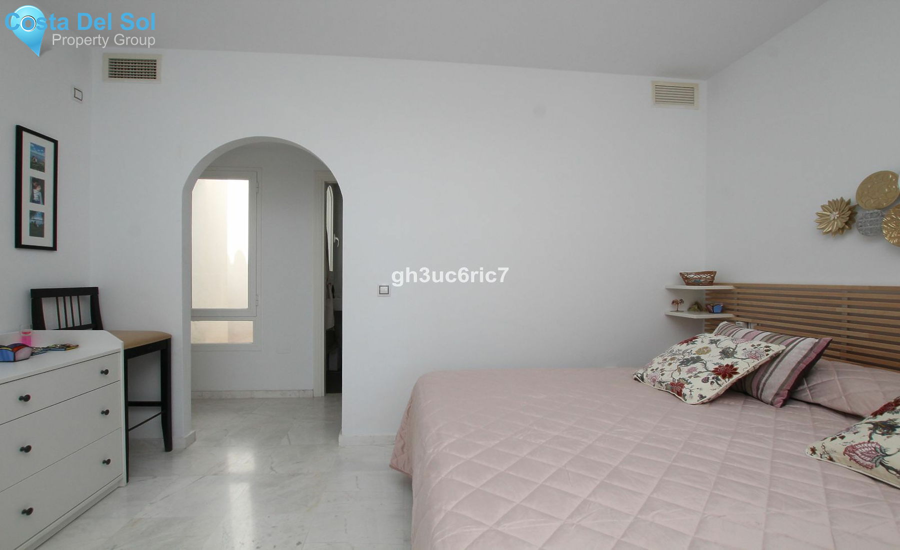 Townhouse in Riviera del Sol-1126551