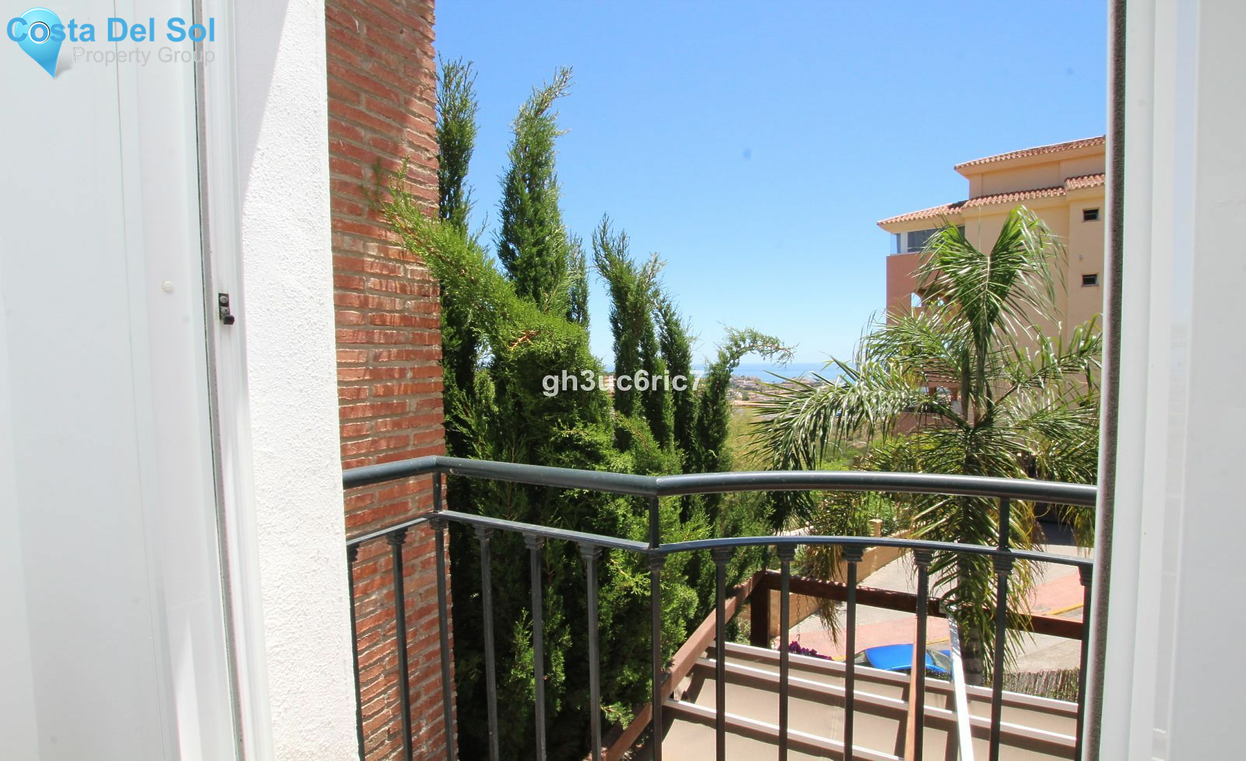 Townhouse in Riviera del Sol-1126552