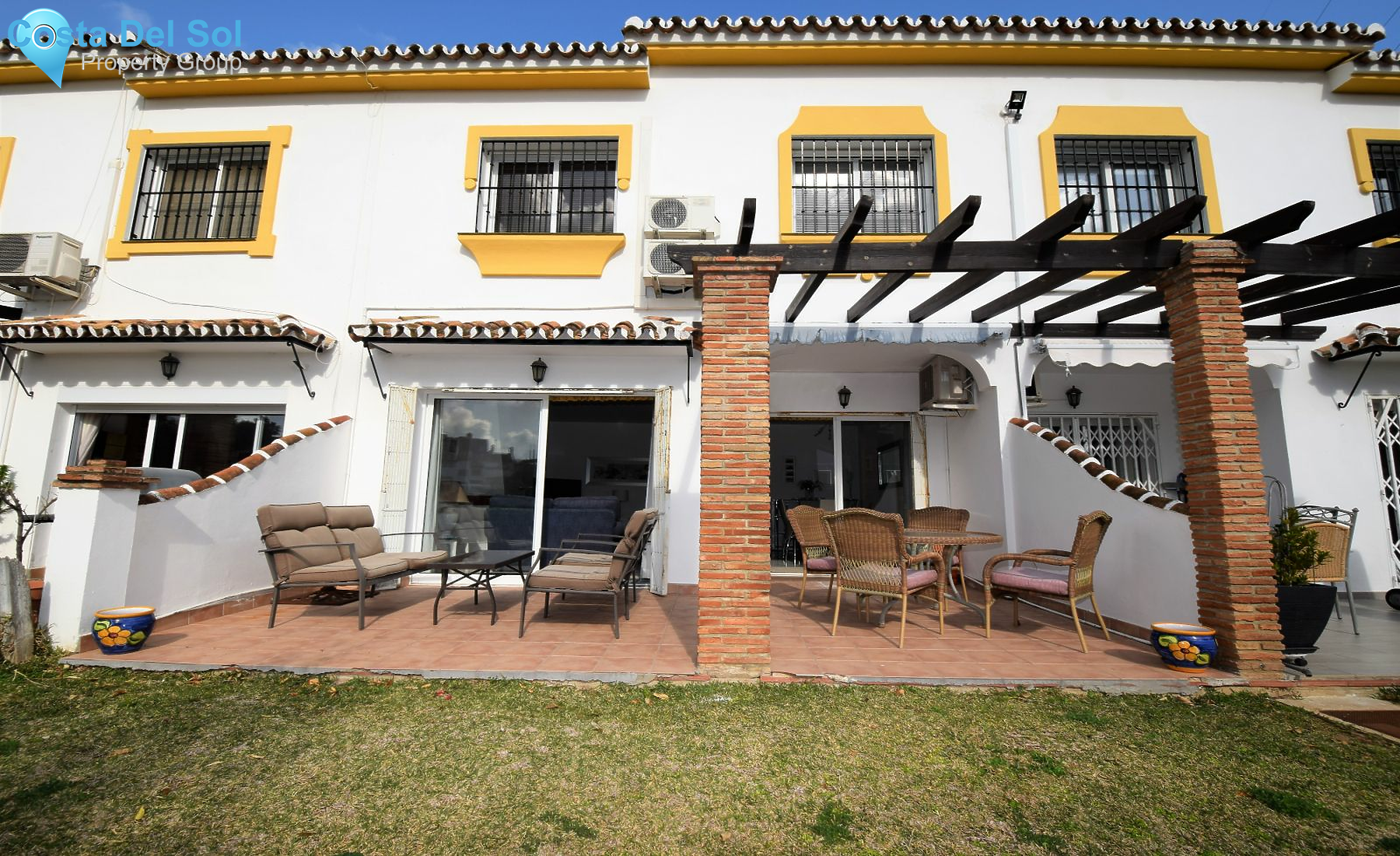 Townhouse in Riviera del Sol-1137882