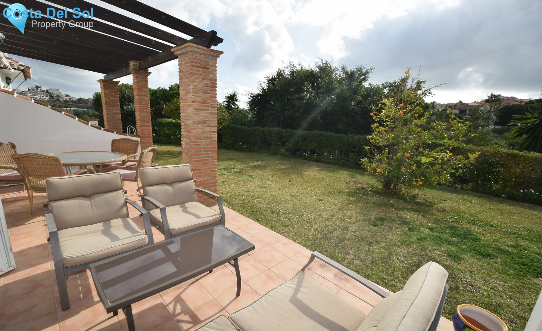 Townhouse in Riviera del Sol-1137885
