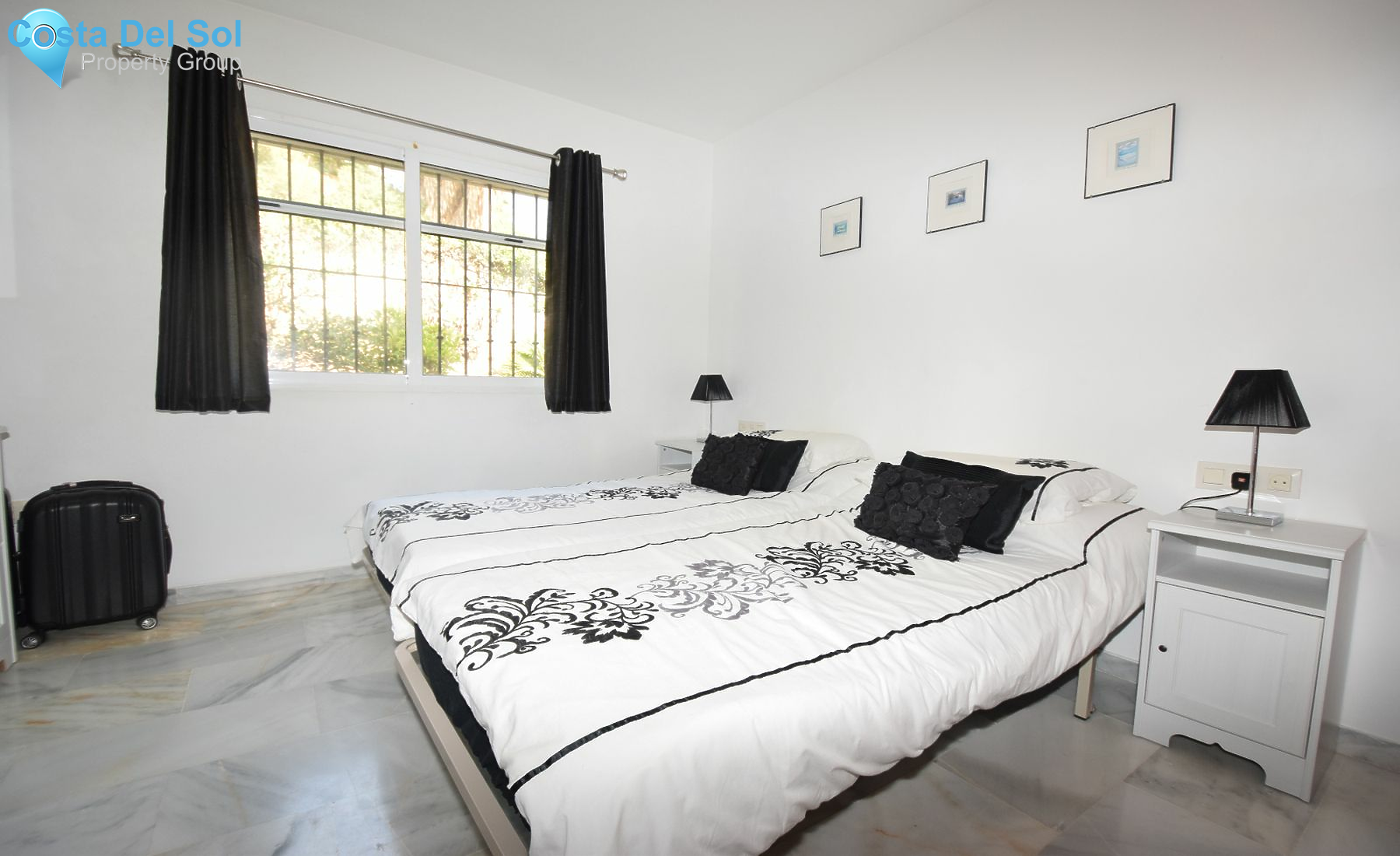 Townhouse in Riviera del Sol-1137887