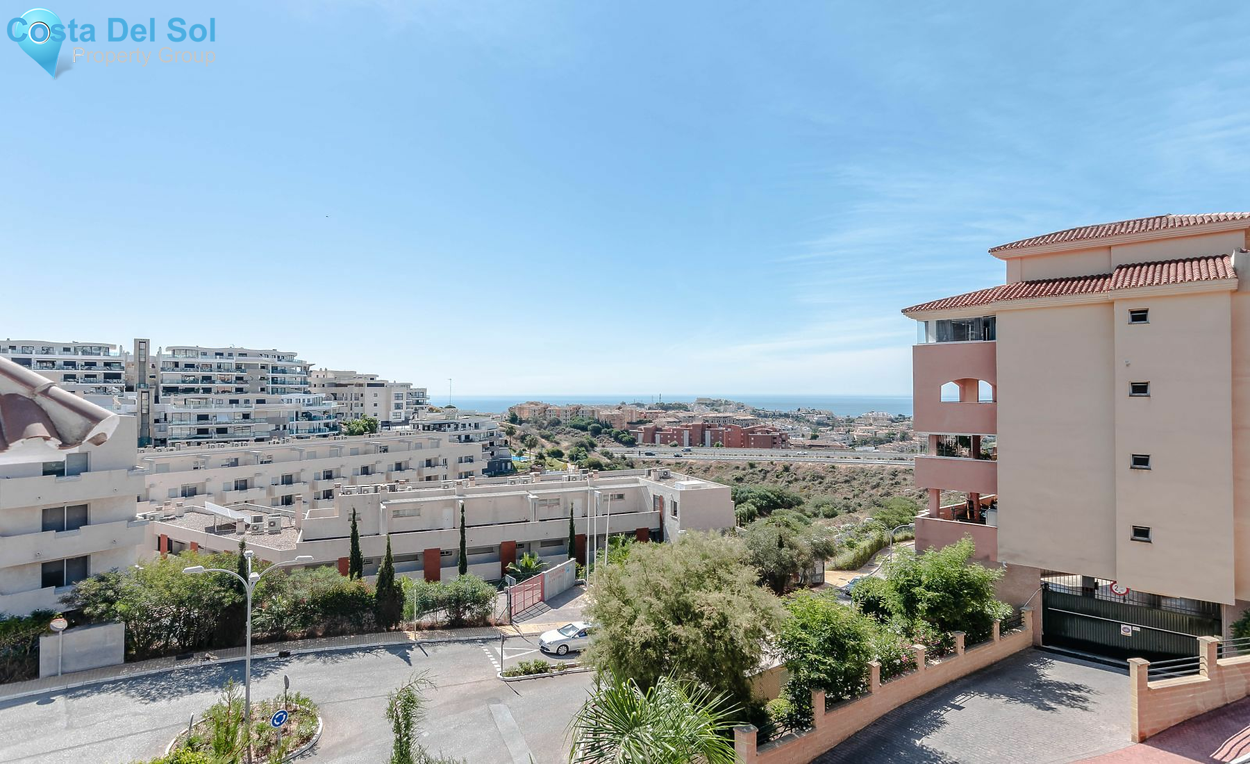 Townhouse in Riviera del Sol-1163872