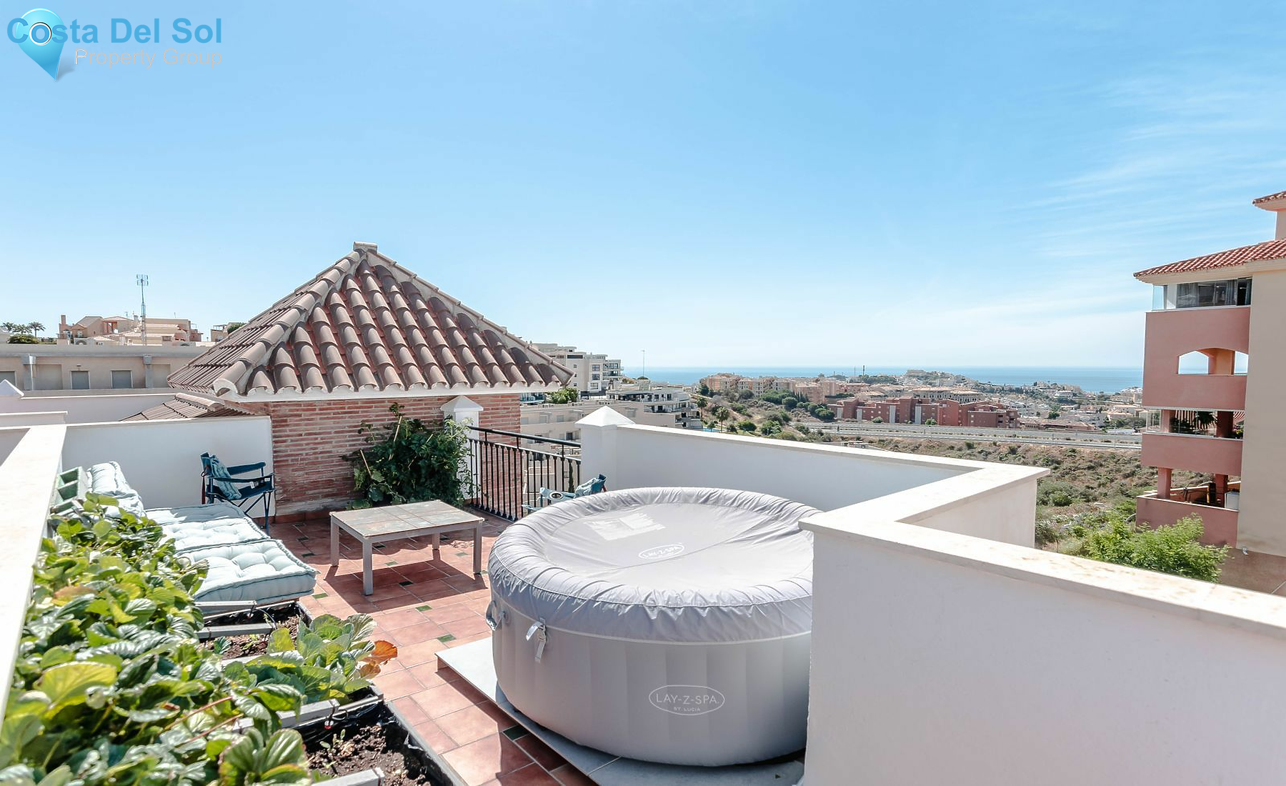 Townhouse in Riviera del Sol-1163873