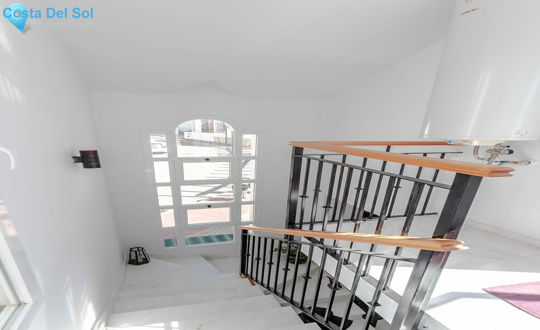 Townhouse in Riviera del Sol-1163876