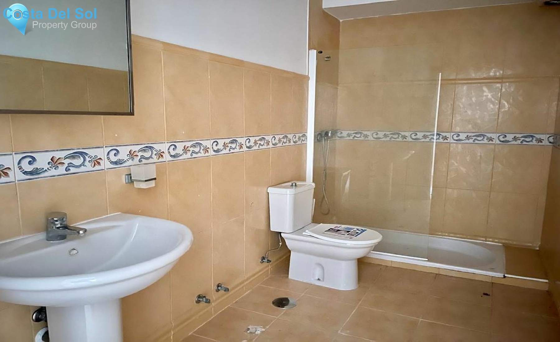 Townhouse in Riviera del Sol-1209813