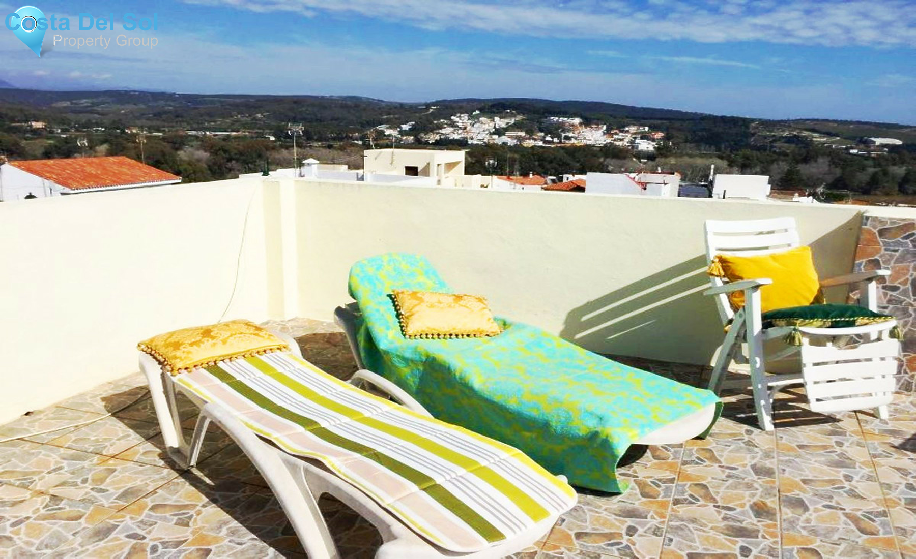 Townhouse in San Enrique-1295264