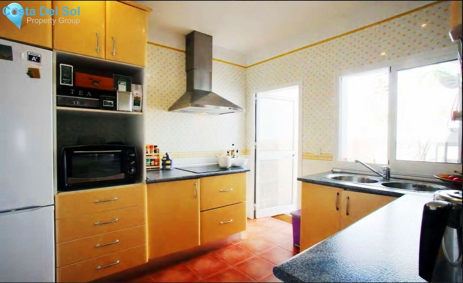 Townhouse in San Enrique-1295260