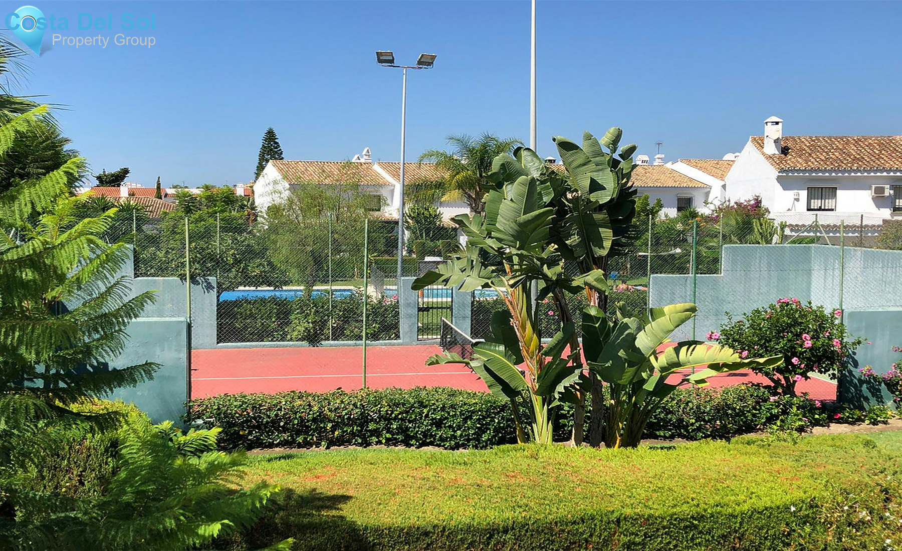 Townhouse in San Pedro de Alcántara-1527693