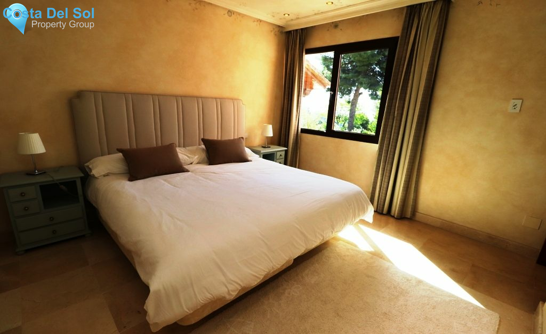 Townhouse in Sierra Blanca-1208938