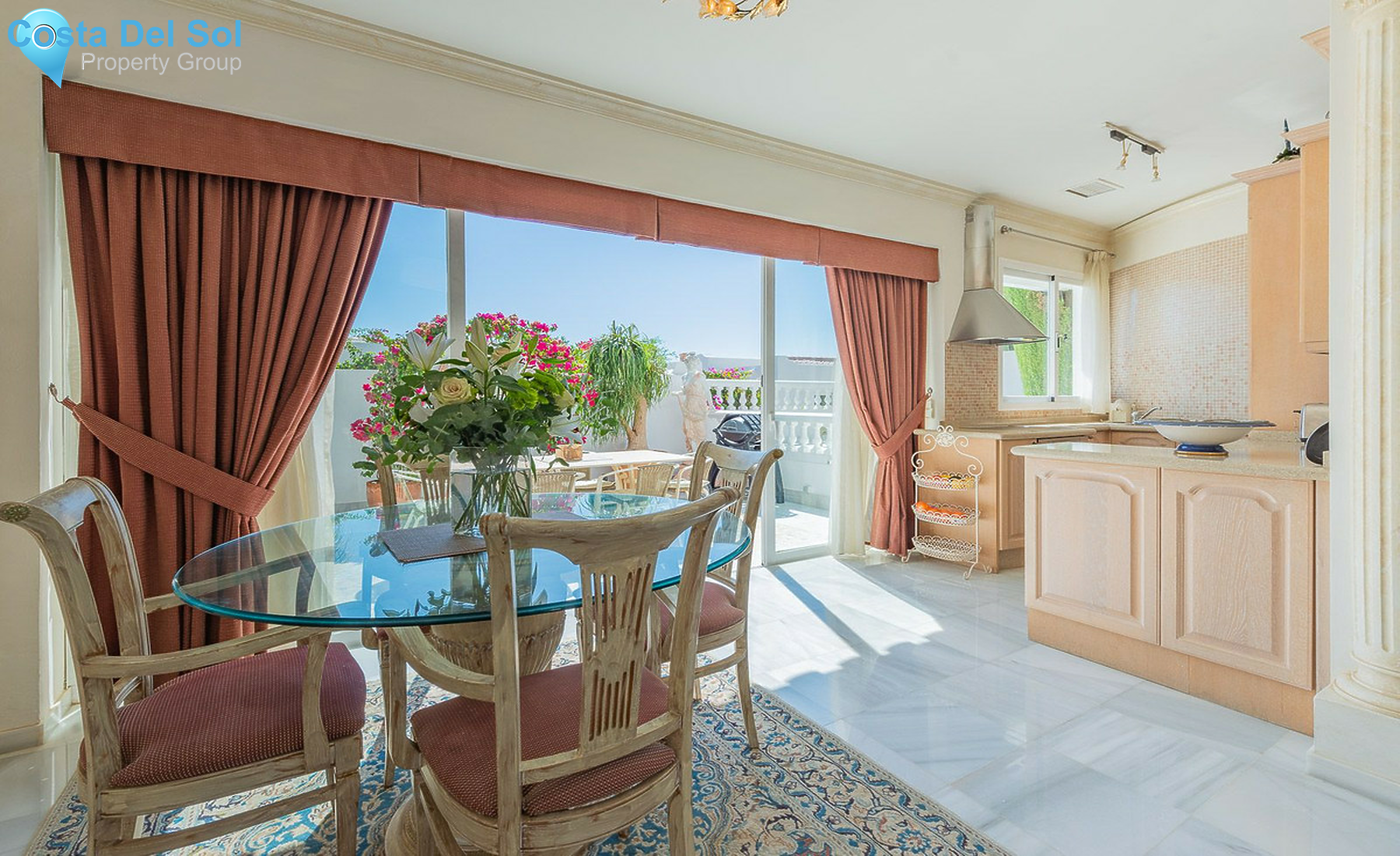 Townhouse in The Golden Mile-1277907