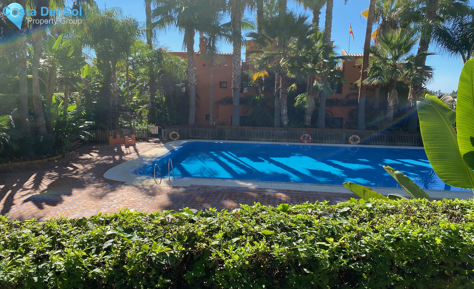 Townhouse in The Golden Mile-1288253