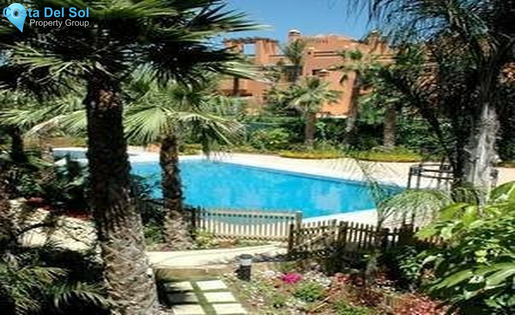 Townhouse in The Golden Mile-1298701