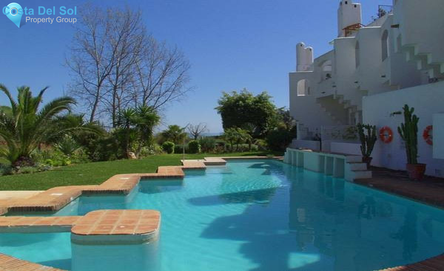 Townhouse in The Golden Mile-1335758