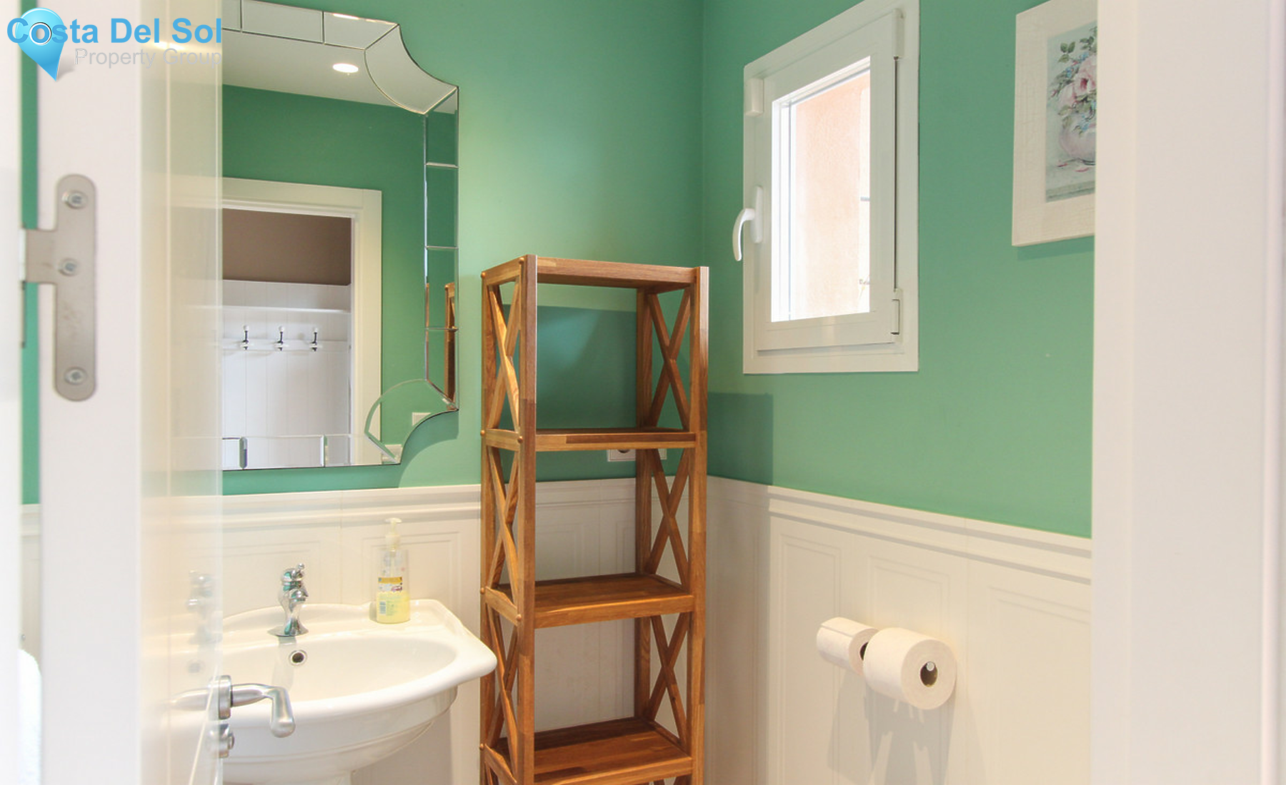 Townhouse in The Golden Mile-1346271