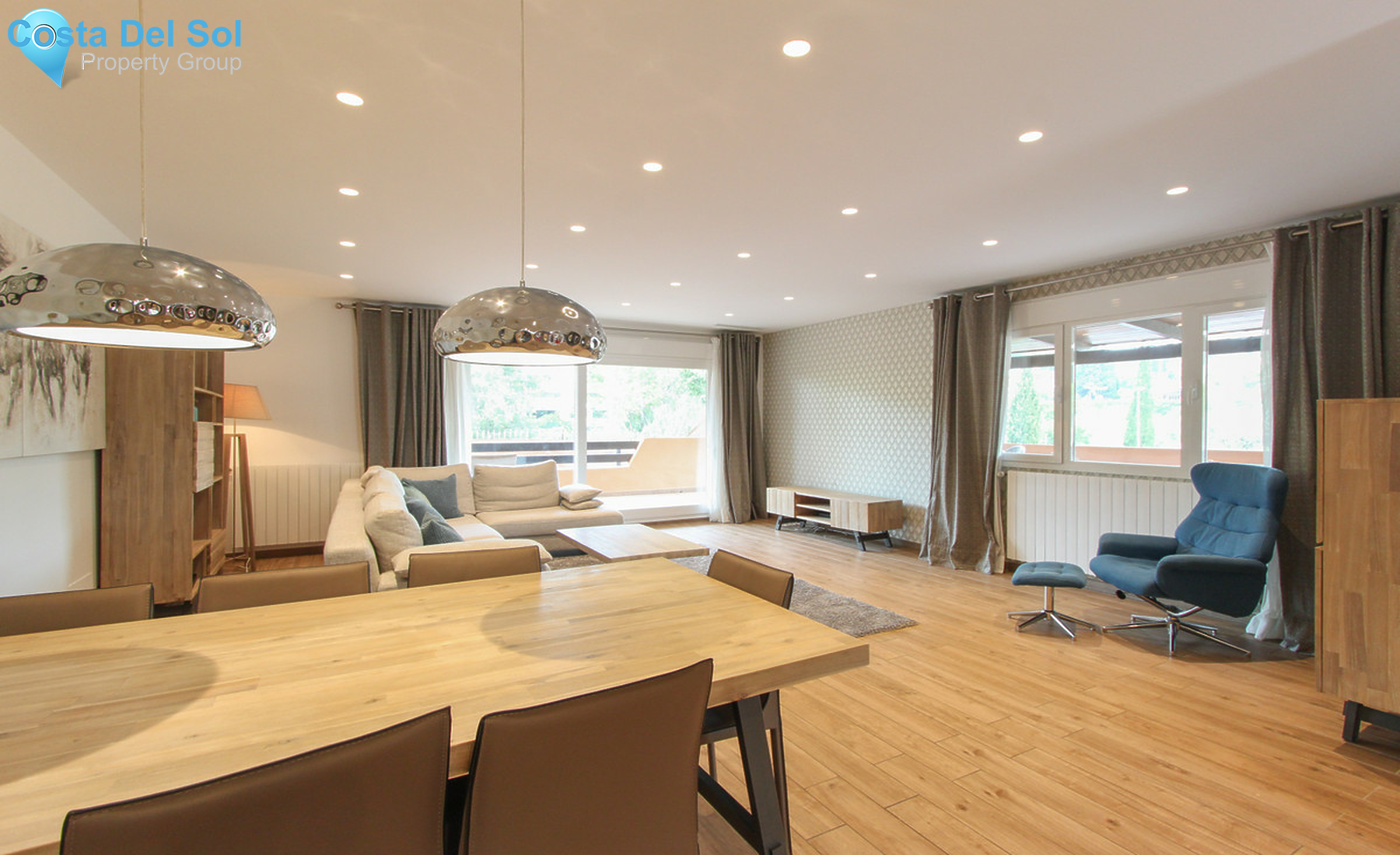 Townhouse in The Golden Mile-1346256