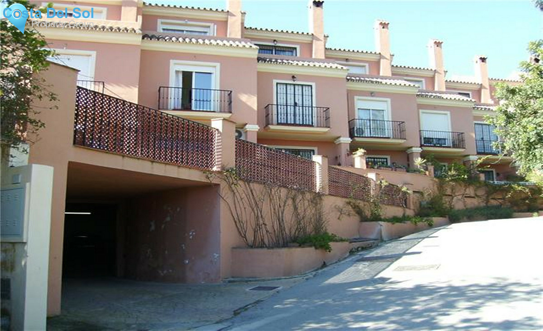 Townhouse in The Golden Mile